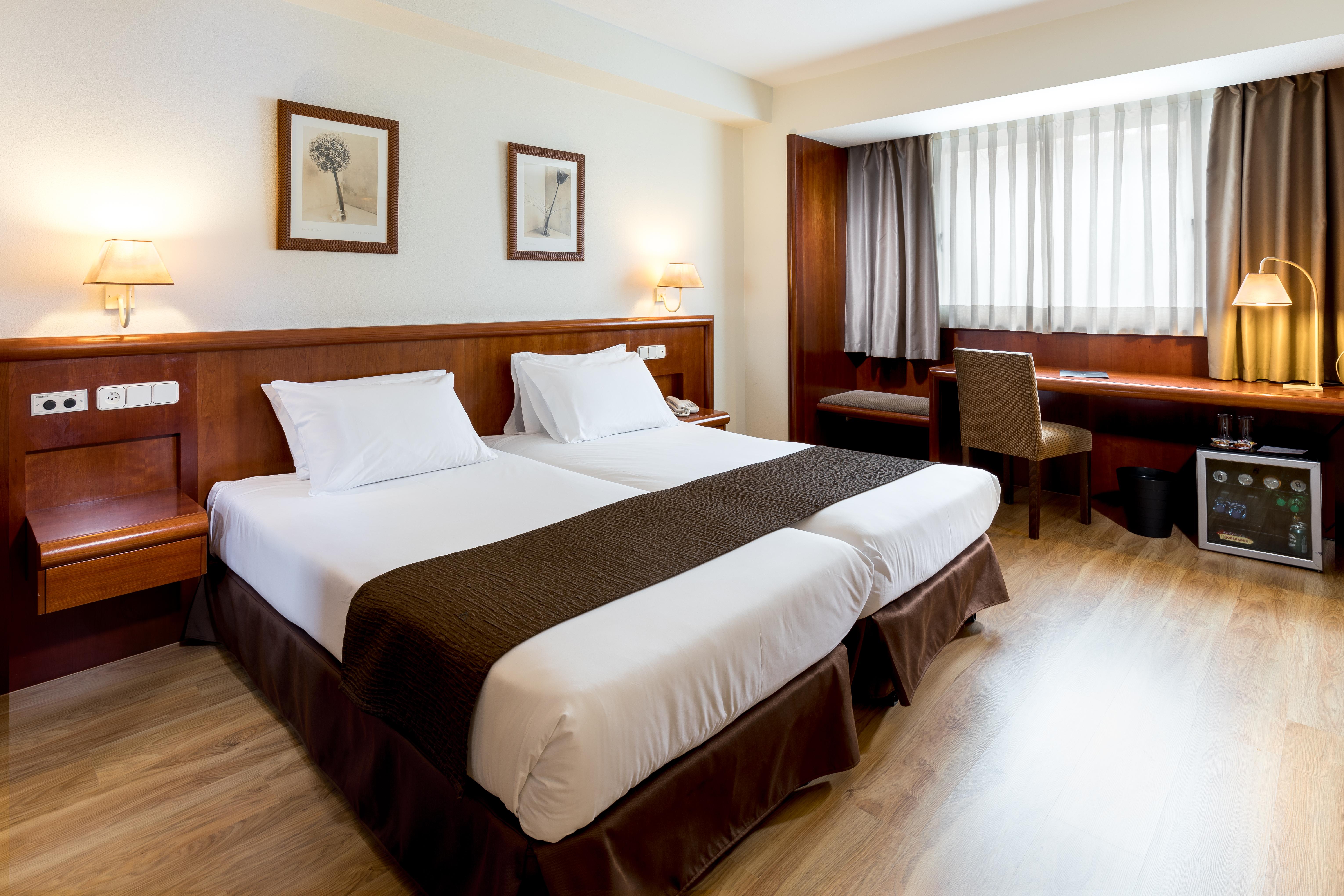 Rafaelhoteles Ventas (Adults Only) Мадрид Экстерьер фото