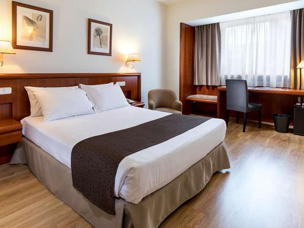 Rafaelhoteles Ventas (Adults Only) Мадрид Номер фото