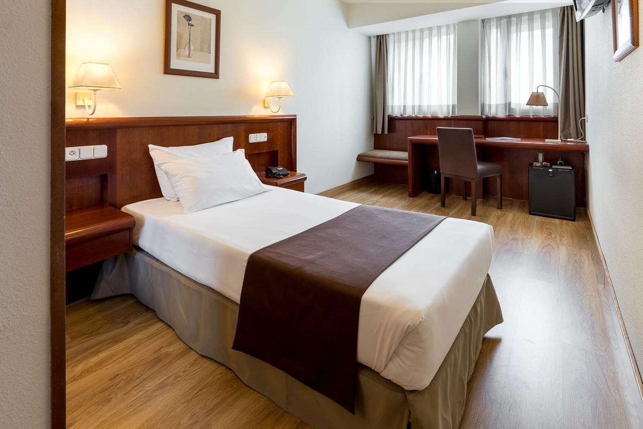 Rafaelhoteles Ventas (Adults Only) Мадрид Экстерьер фото